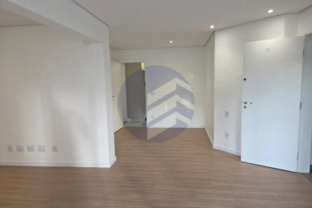 Apartamento à venda com 3 quartos, sendo 1 suíte, em Vila Andrade, São Paulo - SP