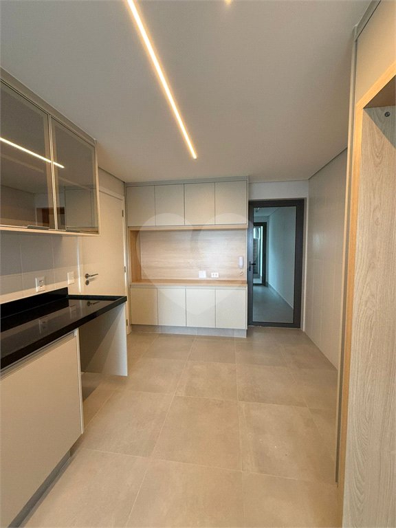 Apartamento para alugar com 4 suítes em Jardim Fonte do Morumbi, São Paulo, SP