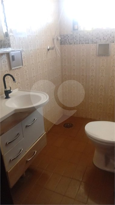 Casa à venda ou para alugar com 7 quartos, sendo 1 suíte,  em Vila Mogilar, Mogi das Cruzes, SP