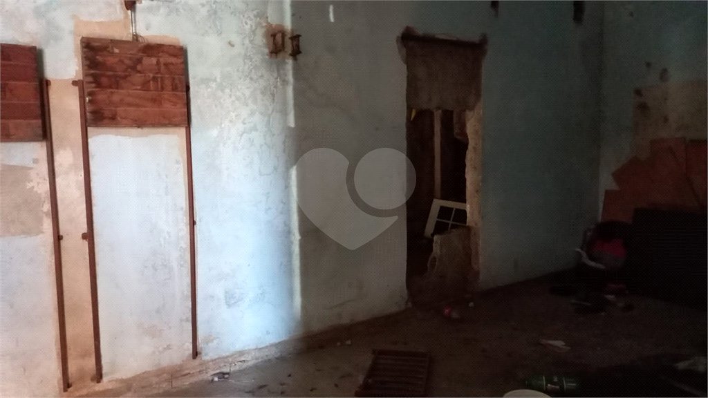 Terreno à venda com 8 quartos, sendo 2 suítes, em Santana, São Paulo, SP