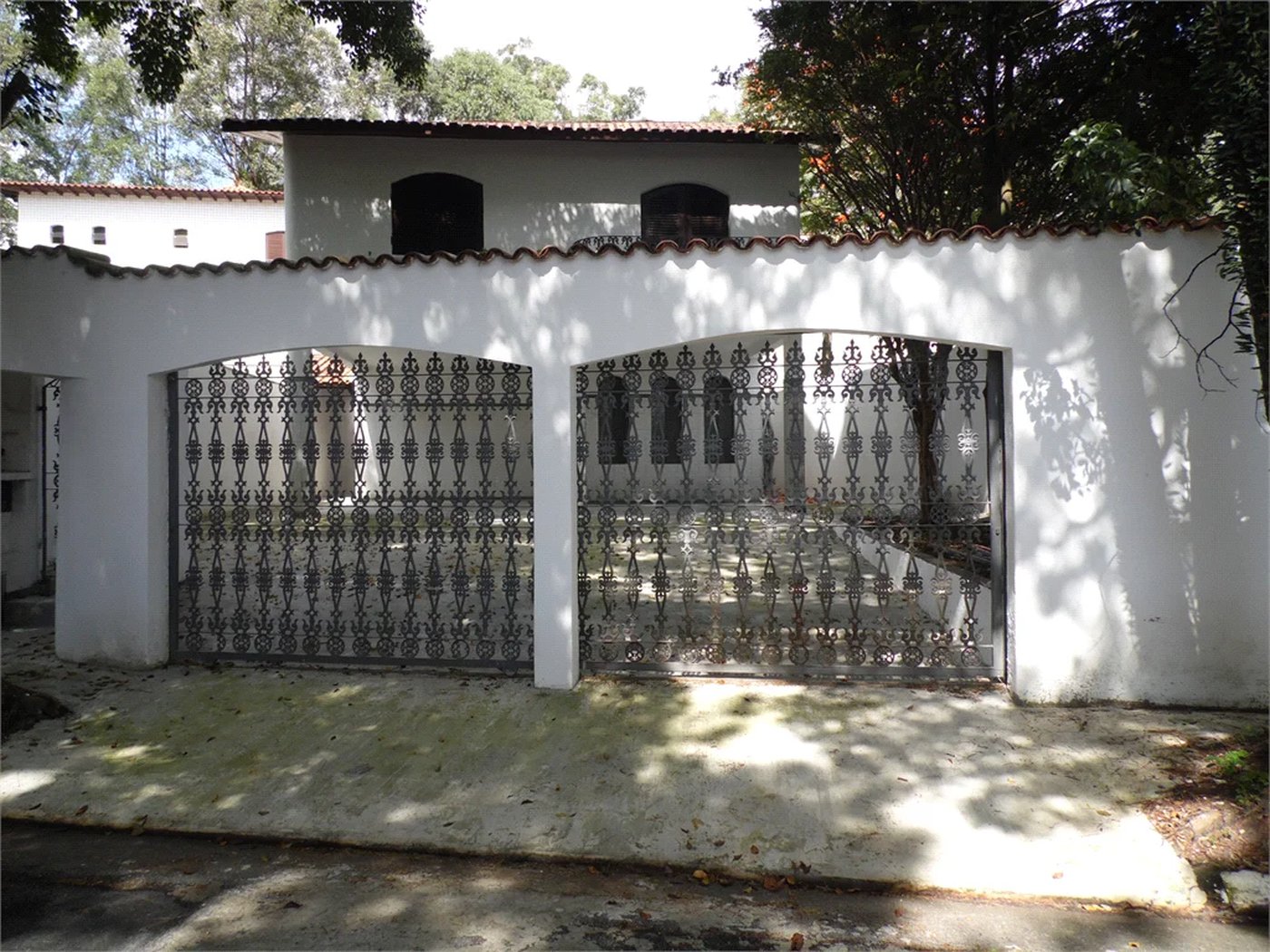 Casa à venda com 5 quartos, sendo 3 suítes, em Vila São Francisco, São Paulo, SP