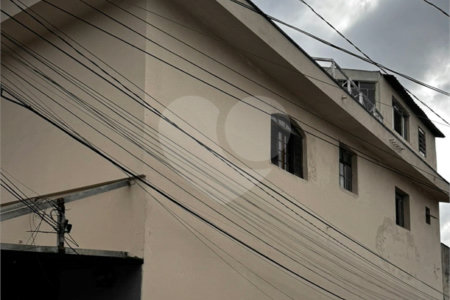 Sobrado à venda ou para alugar com 3 suítes em Jardim Patente, São Paulo, SP