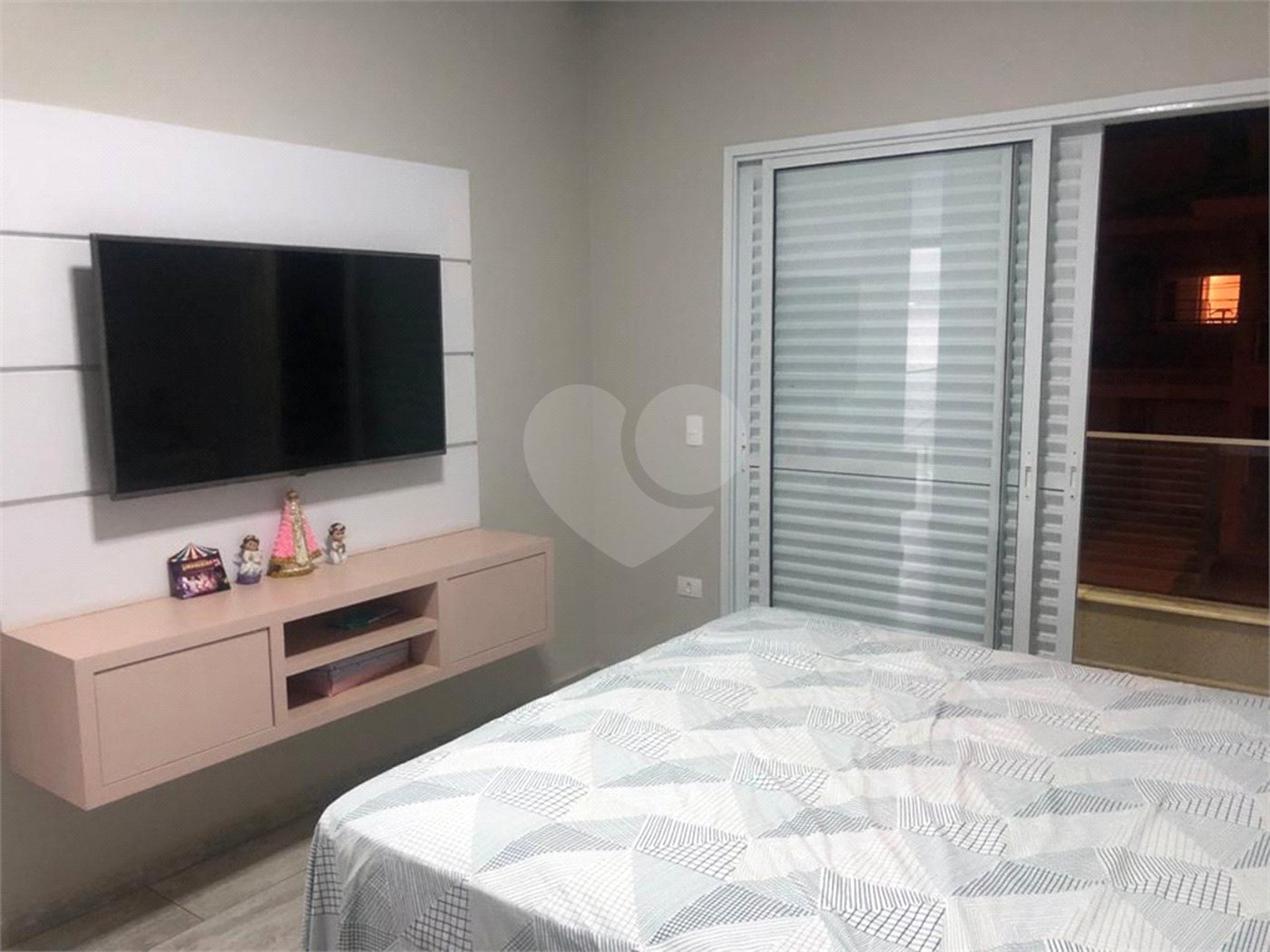 Casa à venda com 3 suítes no condomínio Vila do Bosque, Sorocaba - SP