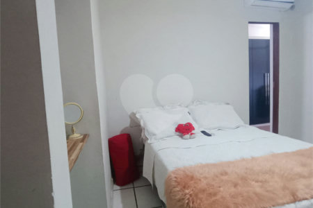 Casa à venda com 3 quartos, sendo 1 suíte, em Caminho de Búzios, Cabo Frio, RJ