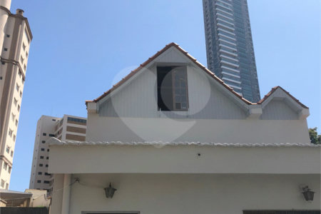 Sobrado à venda ou para alugar com 4 quartos, sendo 1 suíte, em Vila Regente Feijó, São Paulo, SP