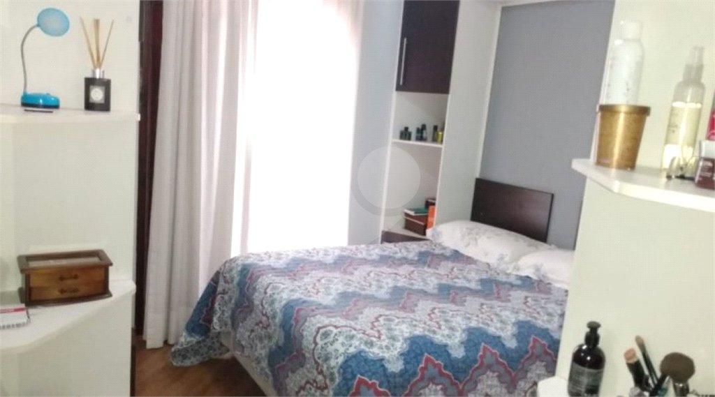 Sobrado à venda com 2 quartos, sendo 1 suíte,  em Jardim Regina, São Paulo, SP