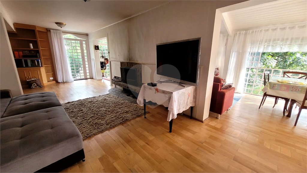 Casa à venda com 4 suítes no condomínio Parque Imperial da Cantareira, Mairiporã - SP