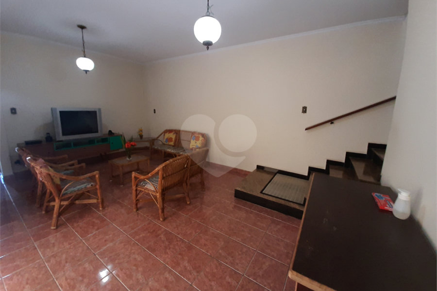 Casa Térrea à venda com 4 quartos, sendo 1 suíte,  em Jardim França, São Paulo, SP