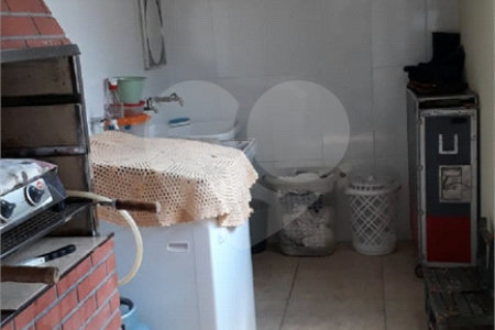 Sobrado à venda com 3 quartos em Jardim Bicão, São Carlos, SP