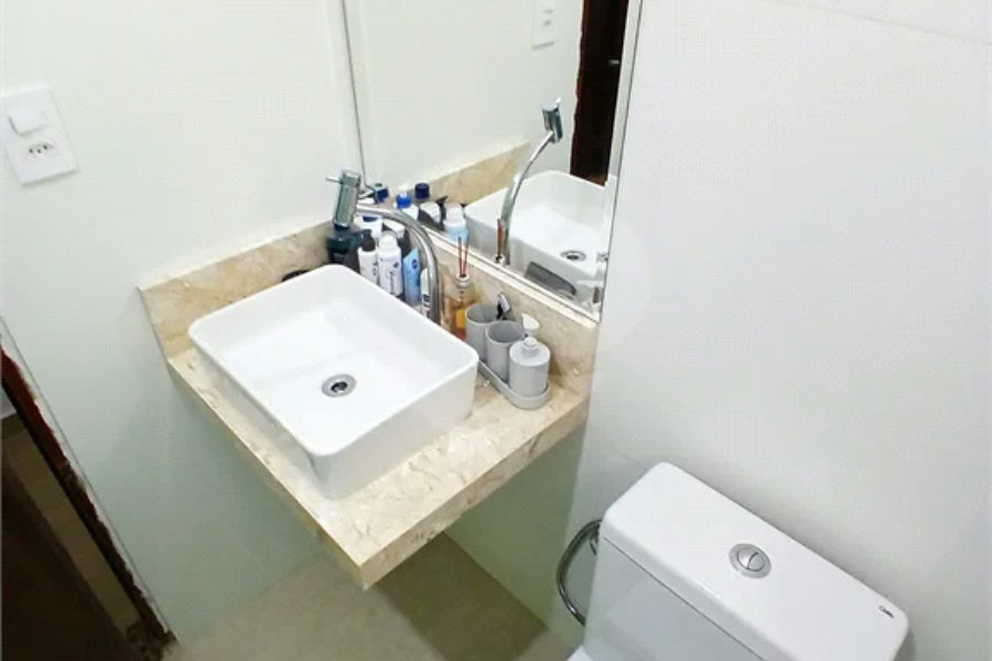 Sobrado à venda com 3 quartos, sendo 1 suíte,  em Tremembé, São Paulo, SP