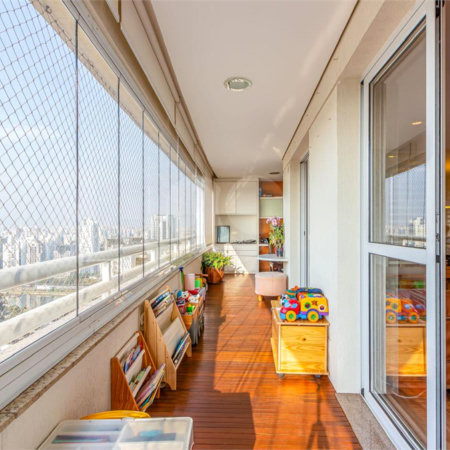 Apartamento à venda com 4 quartos, sendo 3 suítes,  em Real Parque, São Paulo, SP