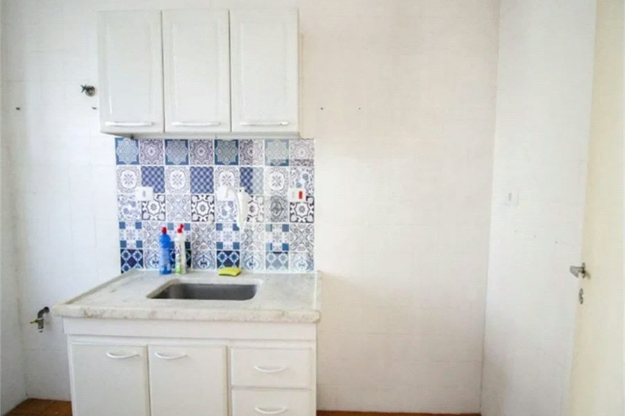 Apartamento em Santana com Sacada e Vaga de Garagem, a 650 m do Metrô