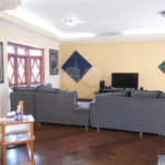Casa à venda com 4 quartos, sendo 3 suítes, no condomínio Arujá 5, Arujá - SP