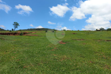Sítio à venda com 1 quarto em Recanto Amapola, Bragança Paulista, SP