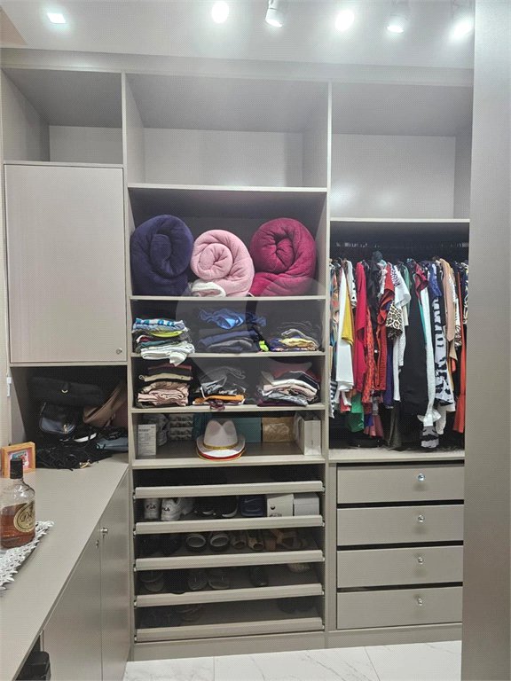 Apartamento à venda com 3 quartos, sendo 1 suíte, em Copacabana, Rio de Janeiro, RJ