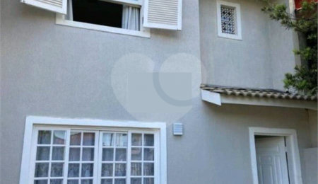 Sobrado à venda com 3 quartos, sendo 1 suíte,  em Jardim Maristela, Atibaia, SP