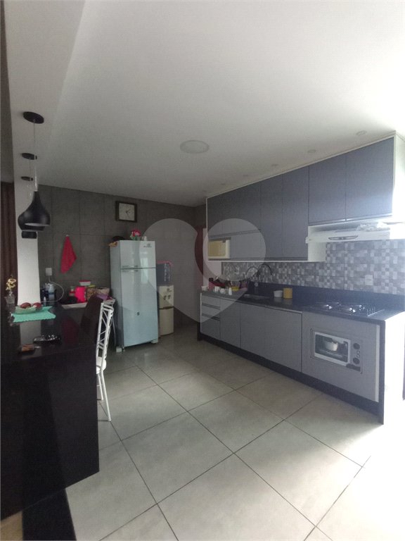 Sobrado à venda com 2 quartos, sendo 1 suíte, em Vila Vendramini, Itapetininga, SP