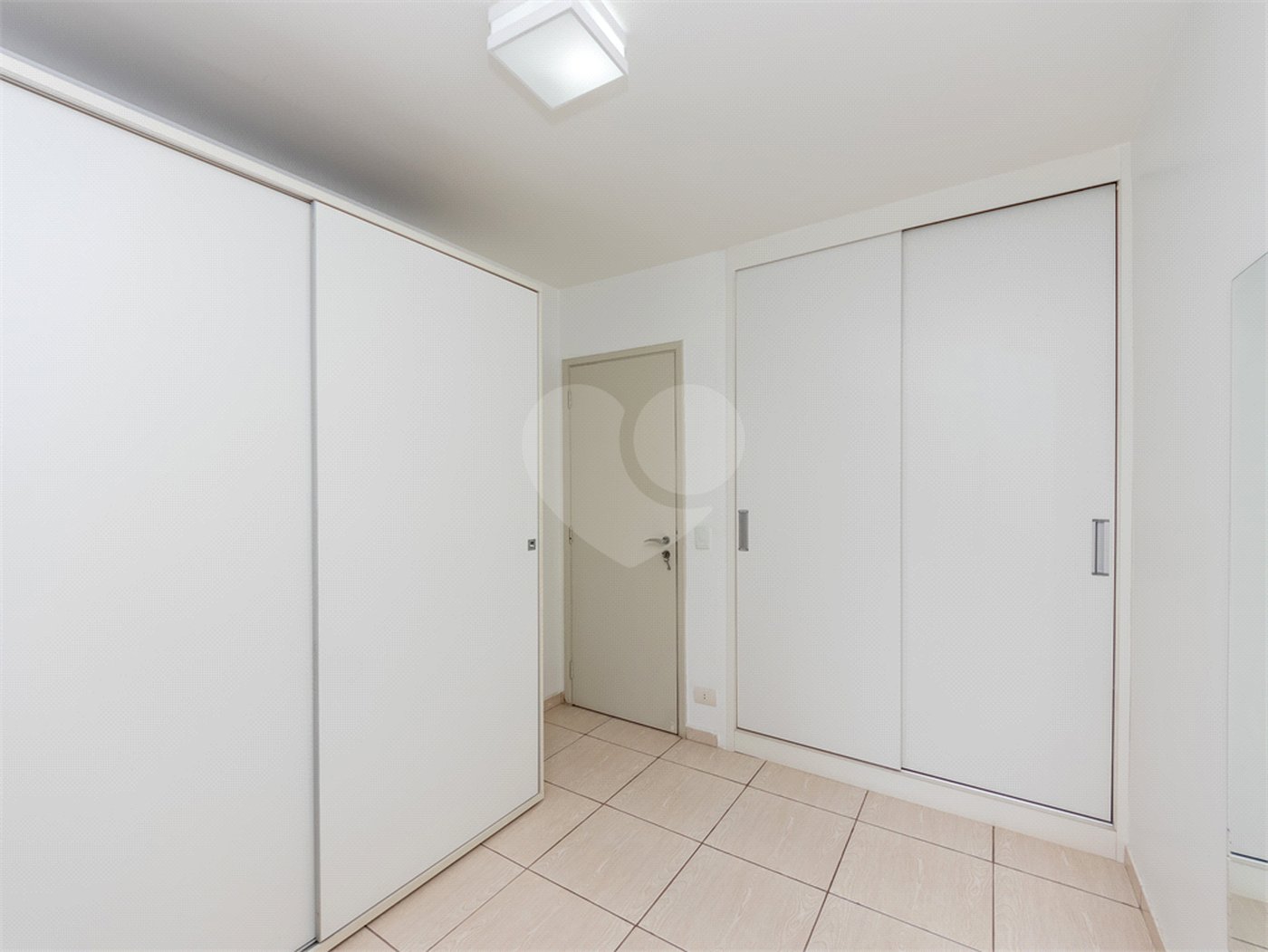 Apartamento à venda com 3 quartos, sendo 1 suíte,  em Vila Clementino, São Paulo, SP