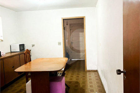 Casa à venda com 3 quartos, sendo 1 suíte, em Vila Marari, São Paulo, SP
