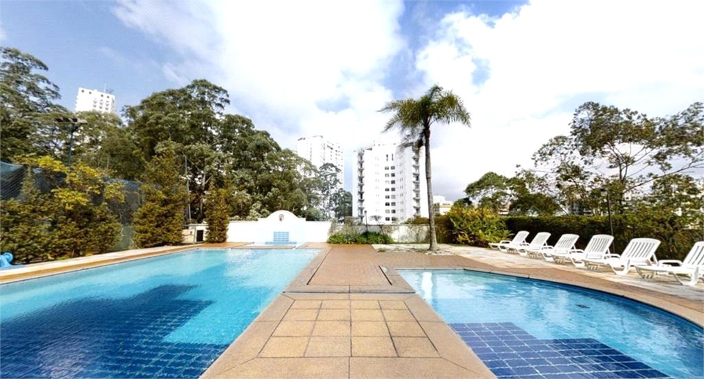 Apartamento à venda com 3 quartos, sendo 2 suítes, em Vila Suzana, São Paulo, SP