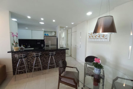 Apartamento com 2 dormitórios à venda, 99 m² por R$ 1.650.000,00 - Gonzaga - Santos/SP