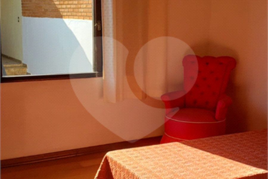 Sobrado à venda com 3 quartos, sendo 1 suíte, em Tremembé, São Paulo, SP
