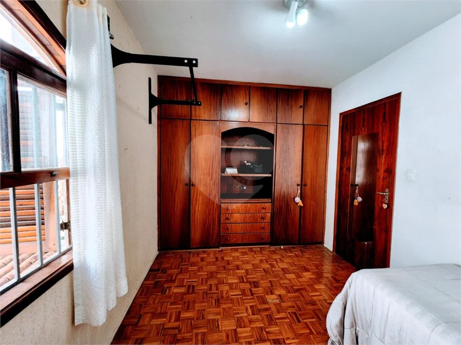 Sobrado à venda com 3 quartos, sendo 1 suíte, em Horto, São Paulo, SP