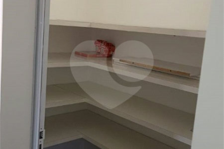 Casa à venda ou para alugar com 4 suítes no condomínio Quebec Ville Residencial, São Roque - SP