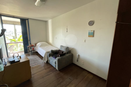 Casa à venda com 4 quartos, sendo 1 suíte,  em Pacaembu, São Paulo, SP