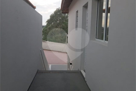 Casa à venda com 2 quartos, sendo 1 suíte, no Centro, Mairinque, SP