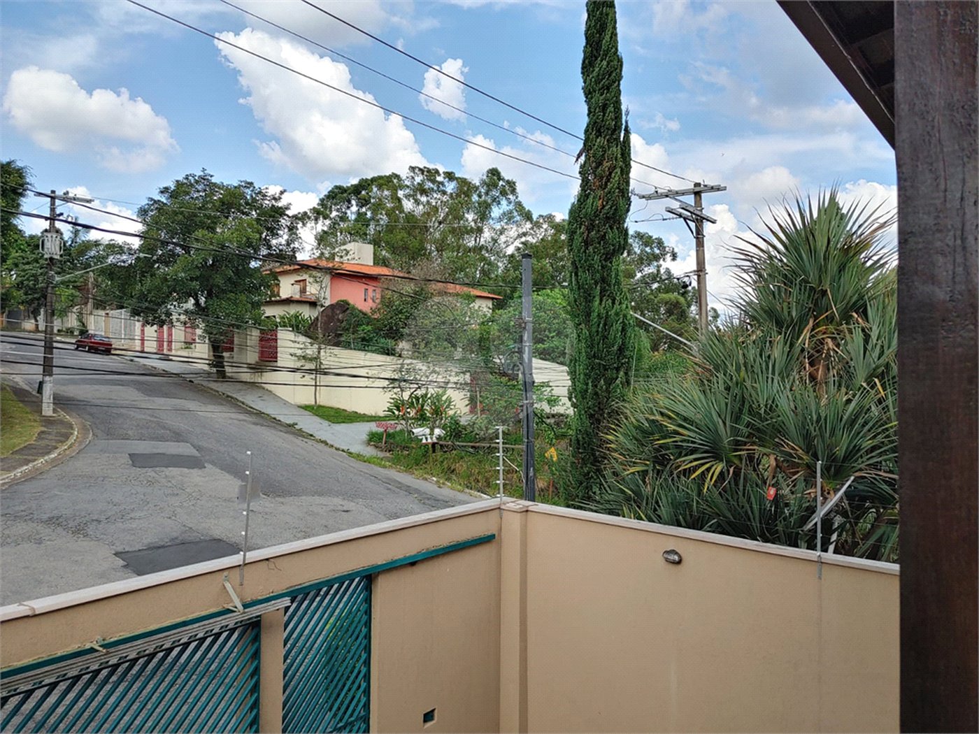 Casa à venda com 4 quartos, sendo 2 suítes, em Parque dos Príncipes, São Paulo, SP