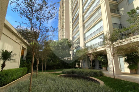 Apartamento à venda com 3 suítes em Vila Gomes Cardim, São Paulo, SP