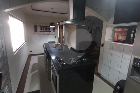Sobrado à venda com 5 suítes em Conjunto Residencial Butantã, São Paulo, SP