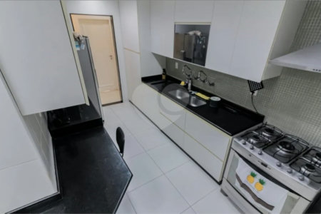 Apartamento à venda com 4 quartos, sendo 1 suíte,  em Copacabana, Rio de Janeiro, RJ
