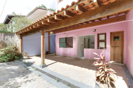 Casa à venda ou para alugar com 3 quartos, sendo 1 suíte, em Chácara Monte Alegre, São Paulo, SP