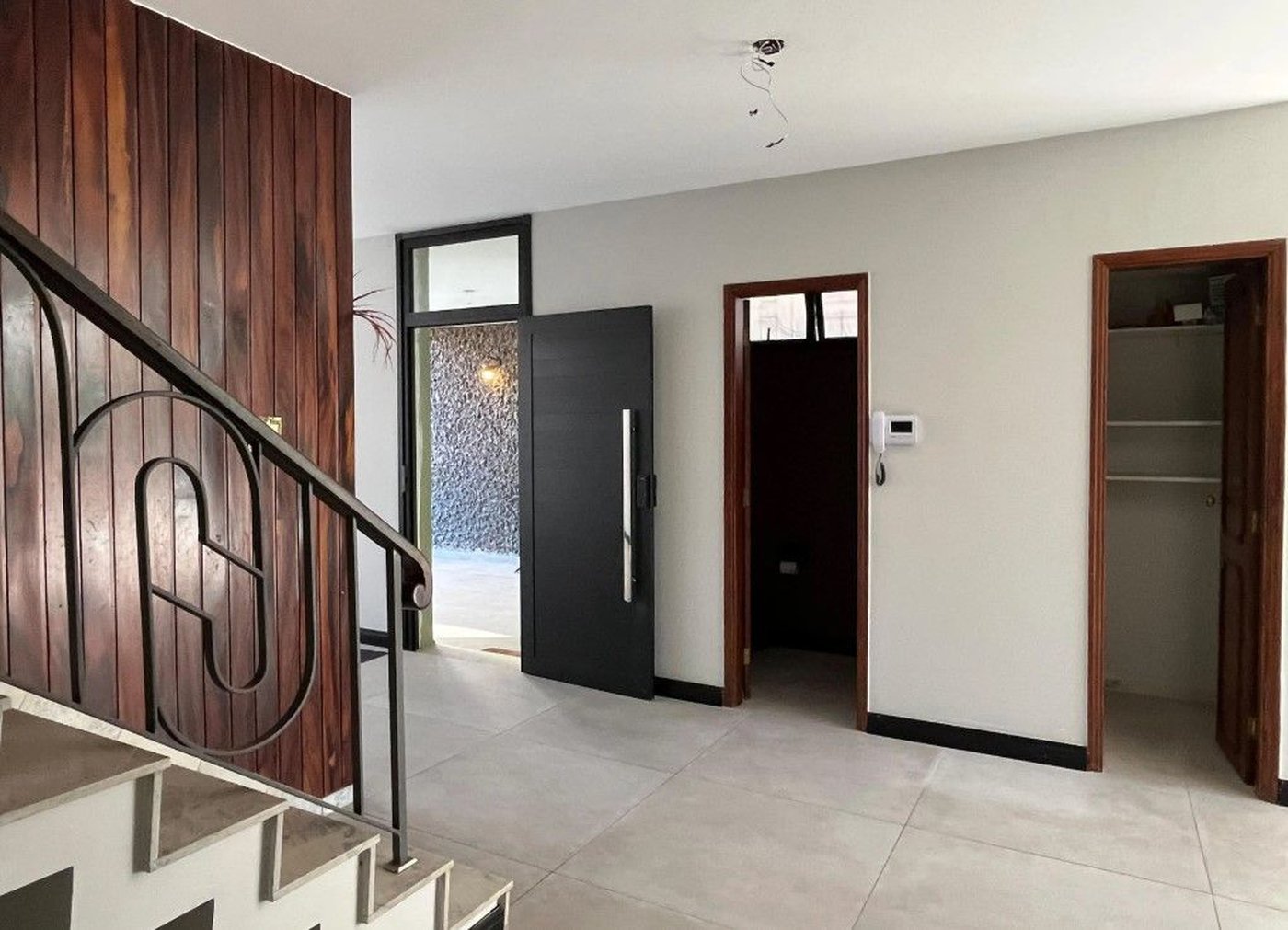 Casa com 3 dormitórios para alugar, 170 m² por R$ 13.740,00/mês - Gonzaga - Santos/SP