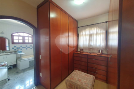 Casa à venda com 4 quartos, sendo 1 suíte, no condomínio Parque São Gabriel, Itatiba - SP