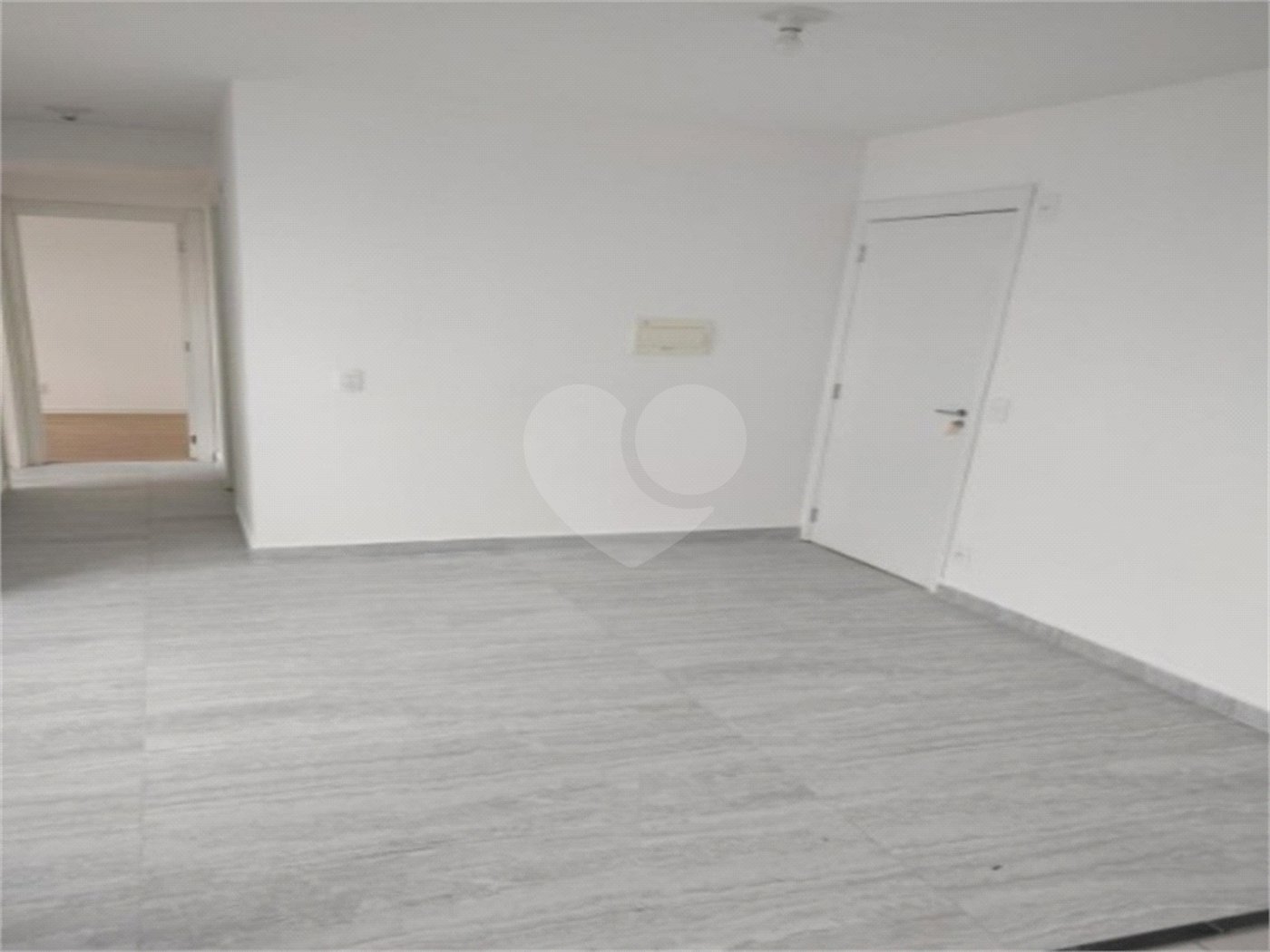 Apartamento à venda com 2 quartos em Guaiaúna, São Paulo, SP
