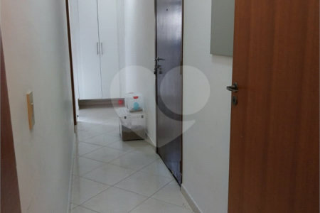 Apartamento à venda com 4 quartos, sendo 1 suíte,  em Vila Ipojuca, São Paulo, SP