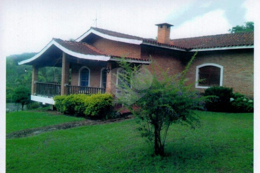Chácara à venda com 4 quartos, sendo 2 suítes, em Portão, Atibaia, SP