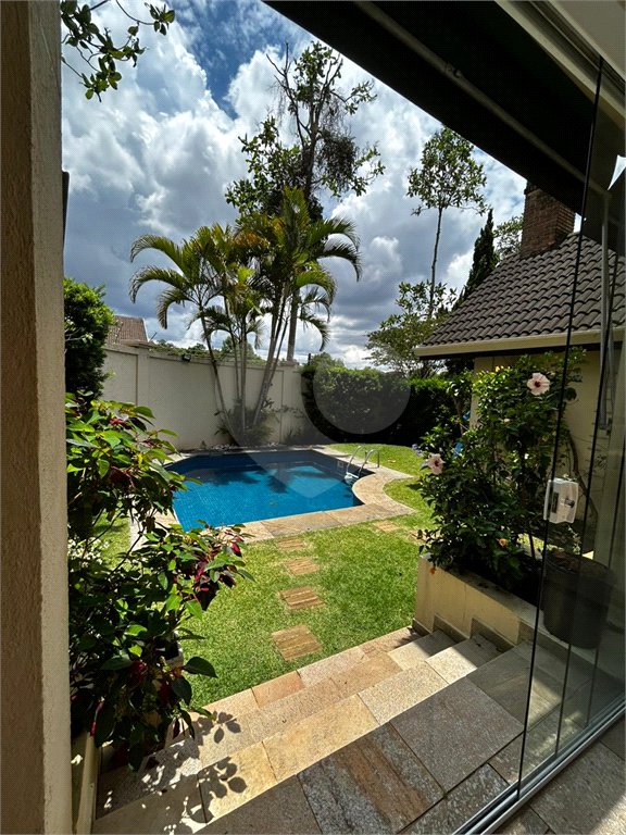Casa à venda ou para alugar com 4 suítes no condomínio Vilaggio Monte Alegre, São Paulo - SP