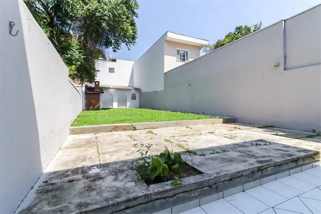 Casa à venda com 3 quartos, sendo 1 suíte, em Brooklin Paulista, São Paulo, SP