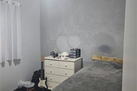 Casa à venda com 3 quartos, sendo 1 suíte, no condomínio Parque das Árvores, Sorocaba - SP