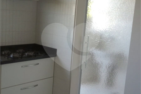 Casa à venda com 3 suítes no condomínio Picollo, Louveira - SP