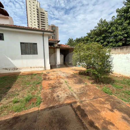 Casa à venda com 3 quartos, sendo 1 suíte, em Jardim Ártico, Araraquara, SP