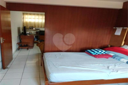 Sobrado à venda com 4 quartos em Ipiranga, São Paulo, SP