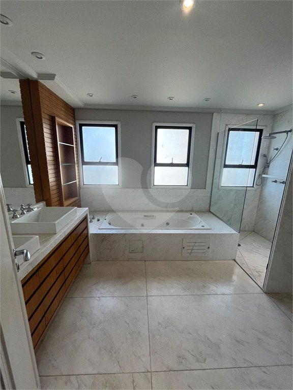 Apartamento para alugar com 4 suítes em Jardim Morumbi, São Paulo, SP