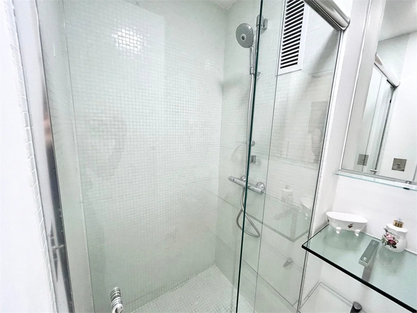 Apartamento à venda ou para alugar com 2 quartos, sendo 1 suíte, em Cidade Monções, São Paulo, SP