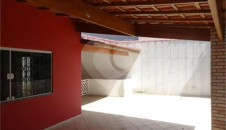 Casa à venda com 4 quartos, sendo 2 suítes,  em Horto, São Paulo, SP