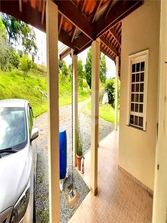 Chácara à venda com 4 quartos, sendo 1 suíte, em Jundiacanga, Araçoiaba da Serra, SP